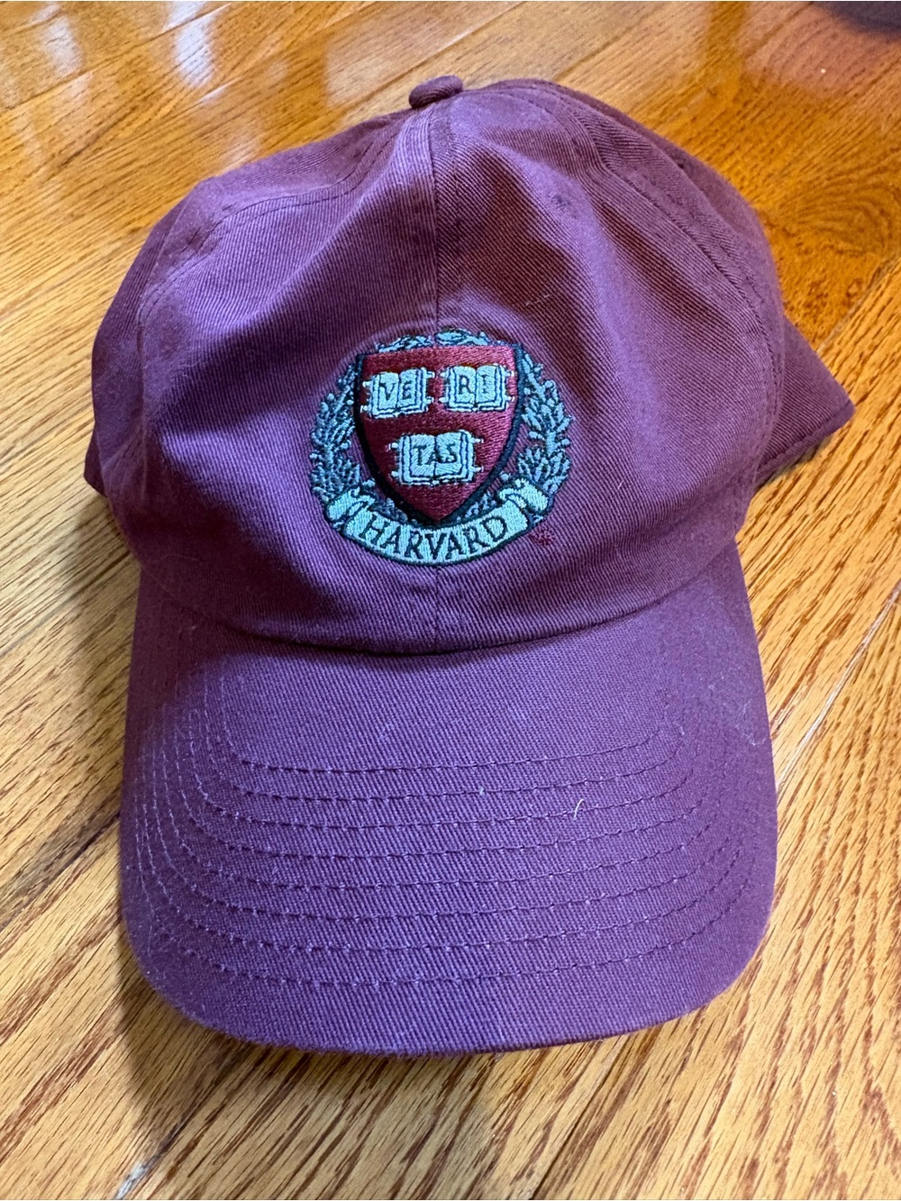 47 Brand Maroon Harvard Crest Men’s Baseball Hat